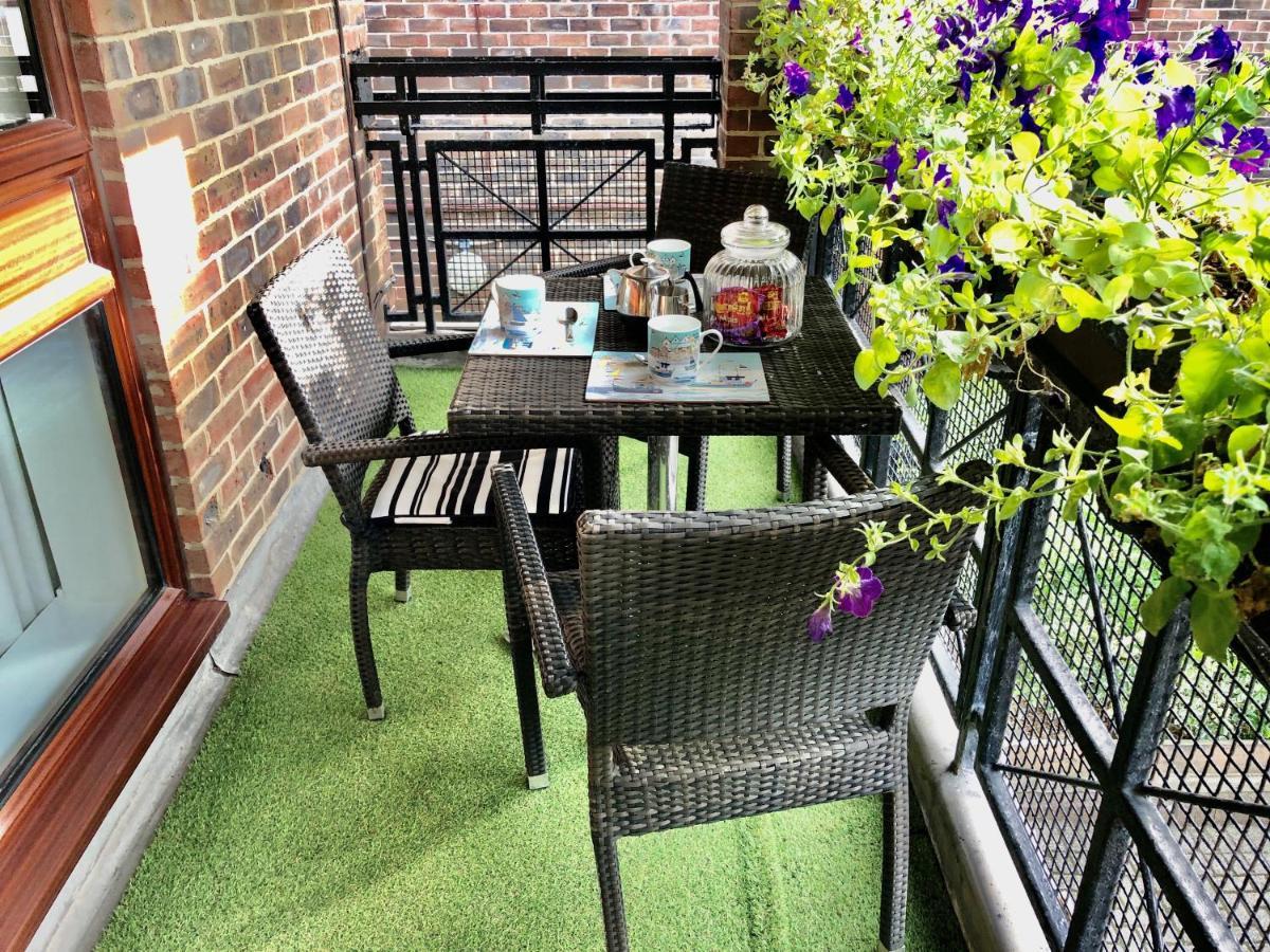 St Georges Balcony Suite With Parking พอร์ตสมัธ ภายนอก รูปภาพ