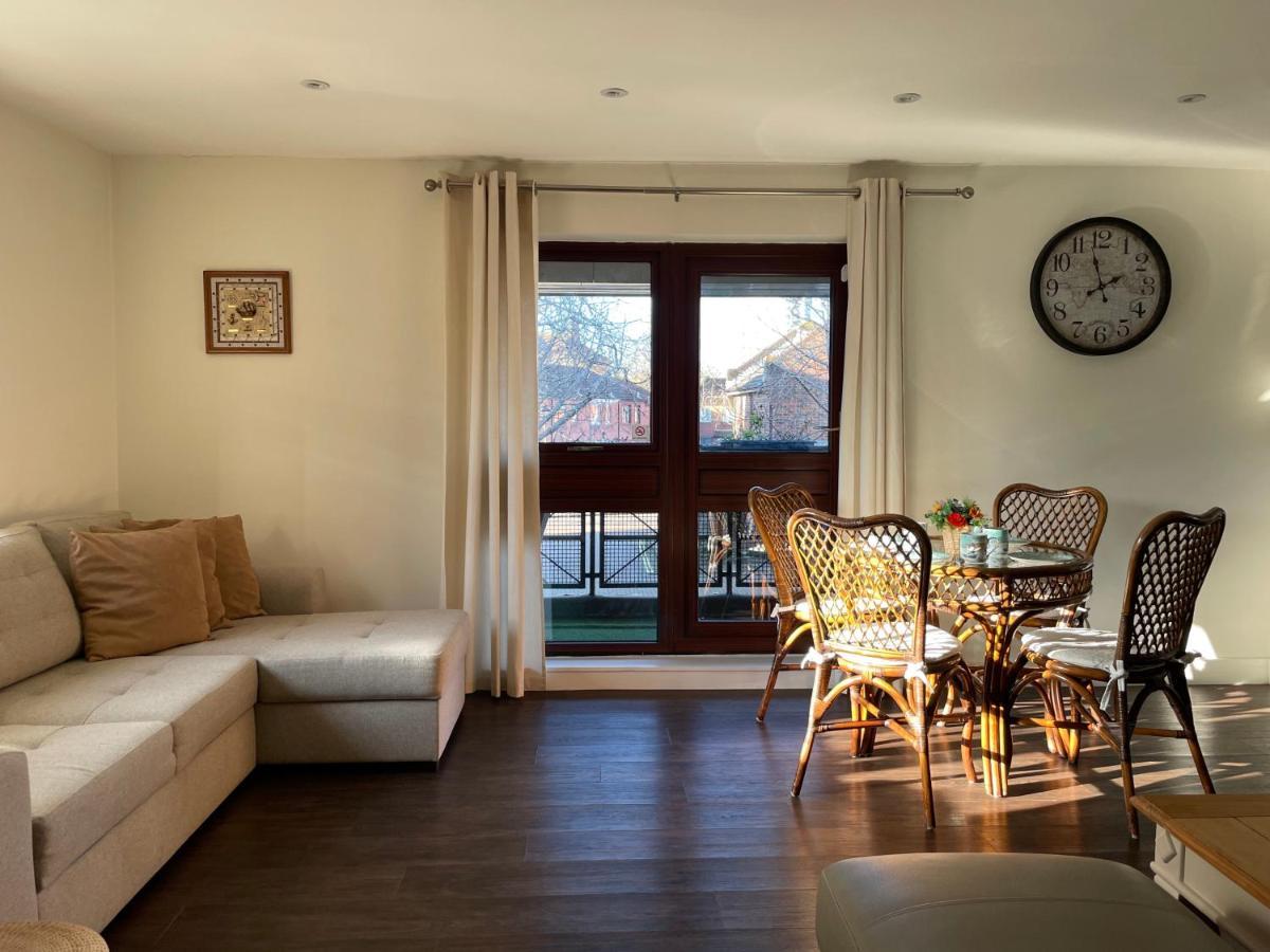 St Georges Balcony Suite With Parking พอร์ตสมัธ ภายนอก รูปภาพ