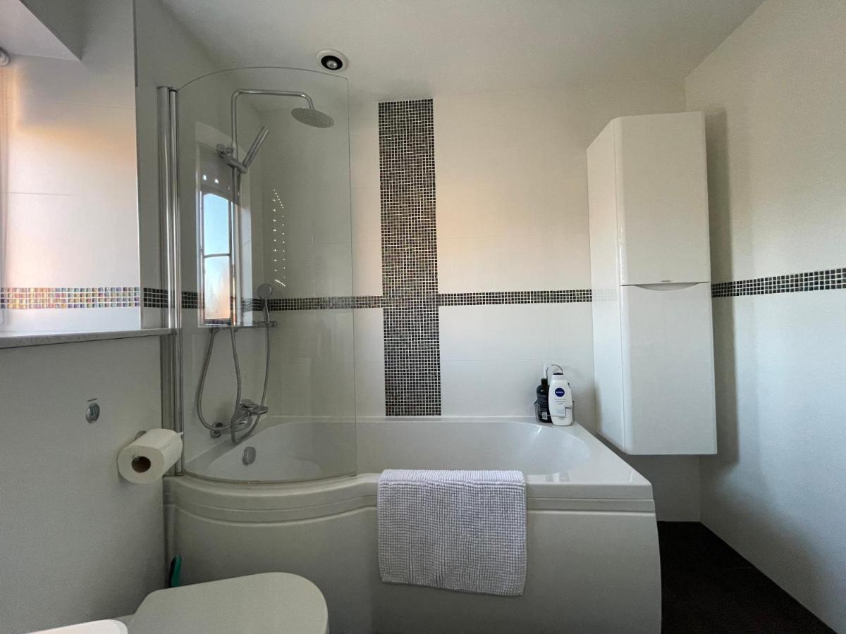 St Georges Balcony Suite With Parking พอร์ตสมัธ ภายนอก รูปภาพ