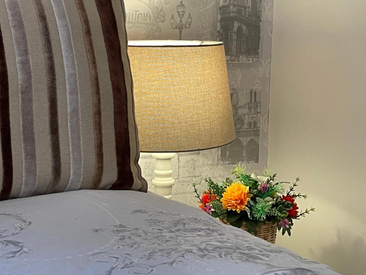 St Georges Balcony Suite With Parking พอร์ตสมัธ ภายนอก รูปภาพ